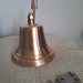 Alte Kupfer glocke mit Aufhängung  - Bild 1
