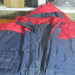 Rot-blaue Helly Hansen Jacke, Gr. L, zu verschenke - Bild 1