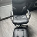 Chefsessel schwarz mit Hocker - Bild 1